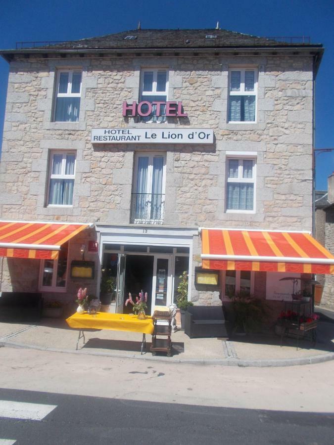 Le Lion D'Or Hotel Saint-Chély-dʼApcher Bagian luar foto